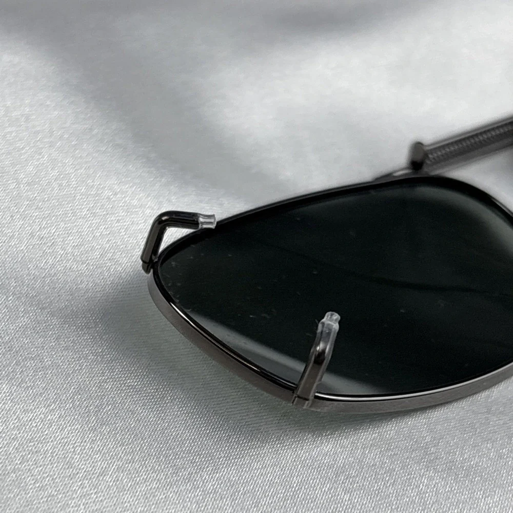 Solar Shield Scratch Resistant Lenses Polarized‎ Clip-ons 100% UVA/UVB 50 Rec 5